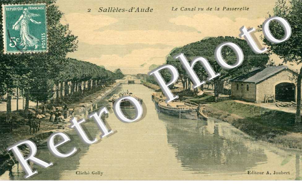 Le canal vu de la passerelle