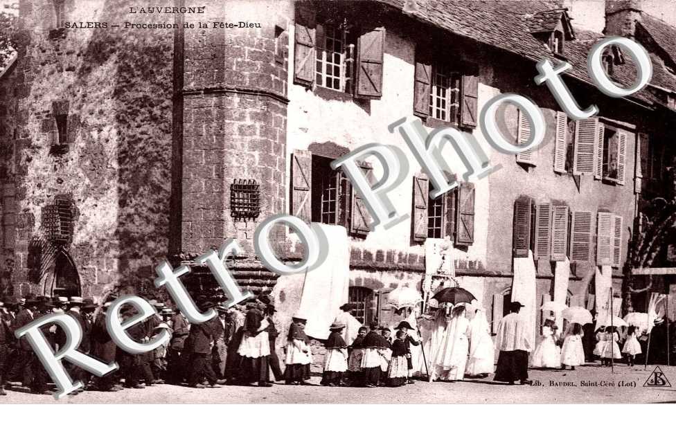 PROCESSION DE LA FETE DIEU