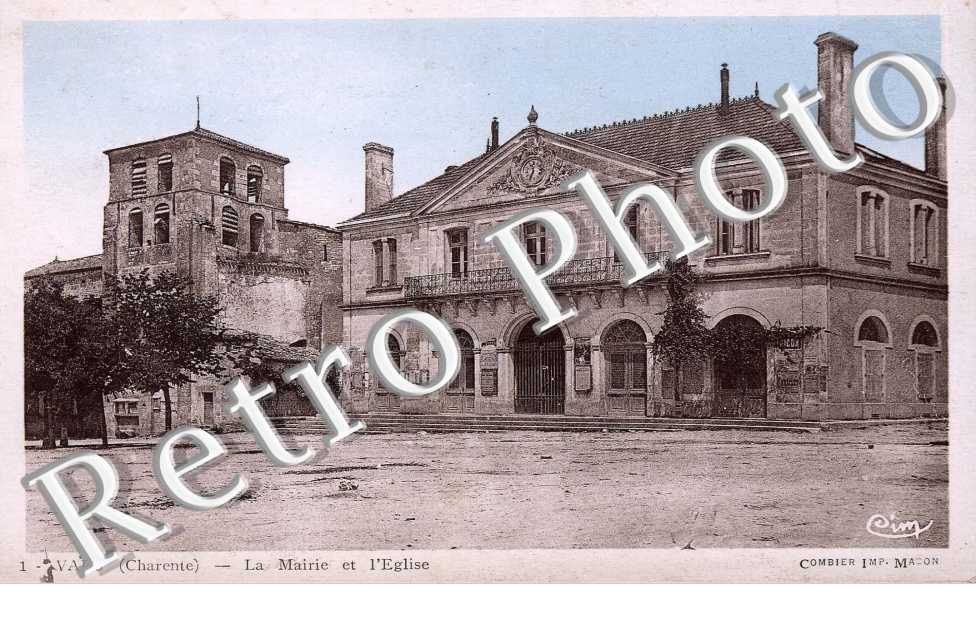 LA MAIRIE ET L&#039;EGLISE