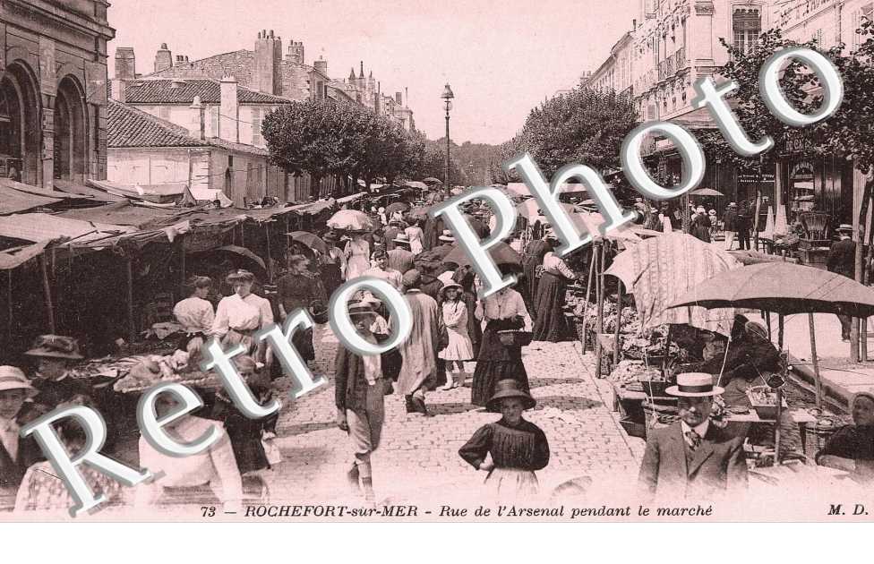 rue de l&#039;arsenal pendant le marche