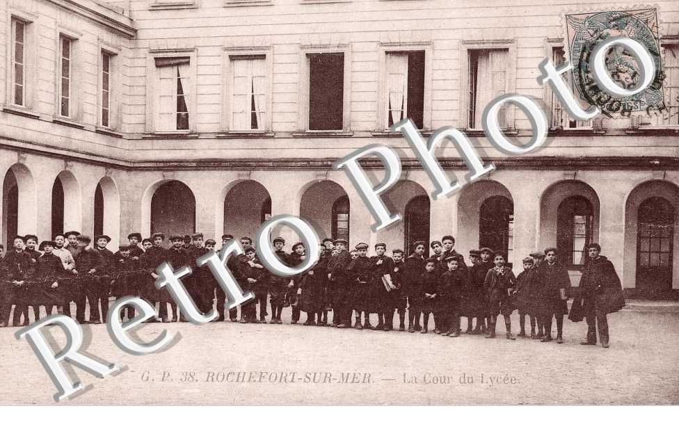 Le lycee la cour