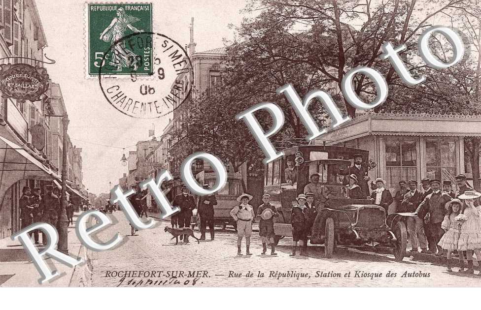 rue de la republique - station et kiosque des autobus