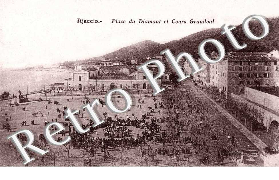 Place du Diamant et cours Grandval