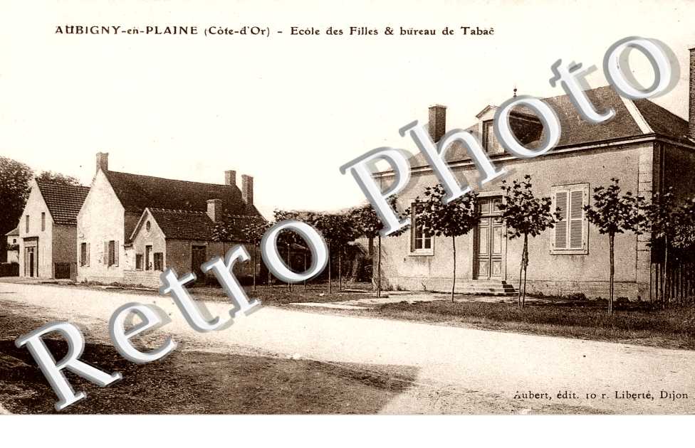 Ecole des filles & bureau de tabac