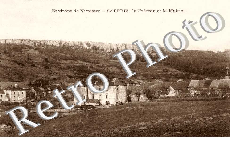 LE CHATEAU ET LA MAIRIE