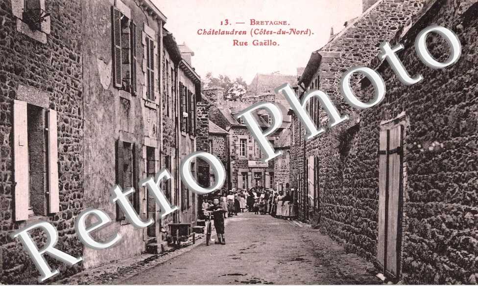 BRETAGNE RUE GAELLO
