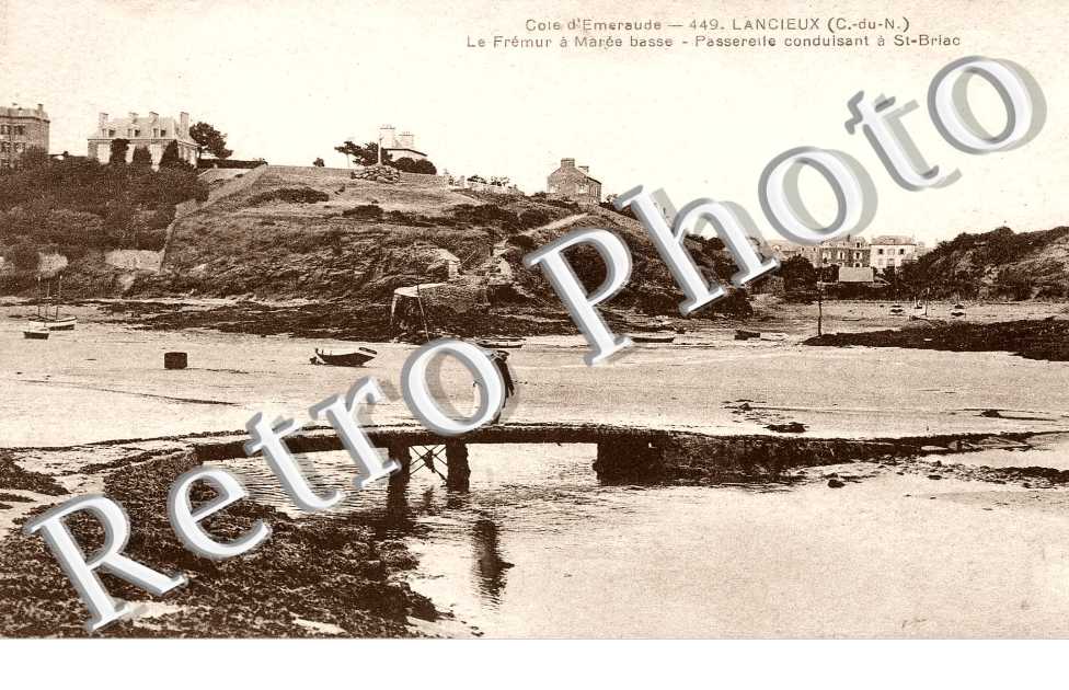 passerelle conduisant a Saint Briac