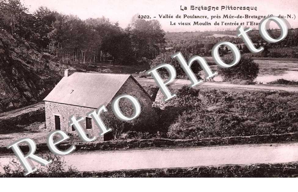 vallee de Poulancre, le vieux moulin de l&#039;entree et l&#039;etang