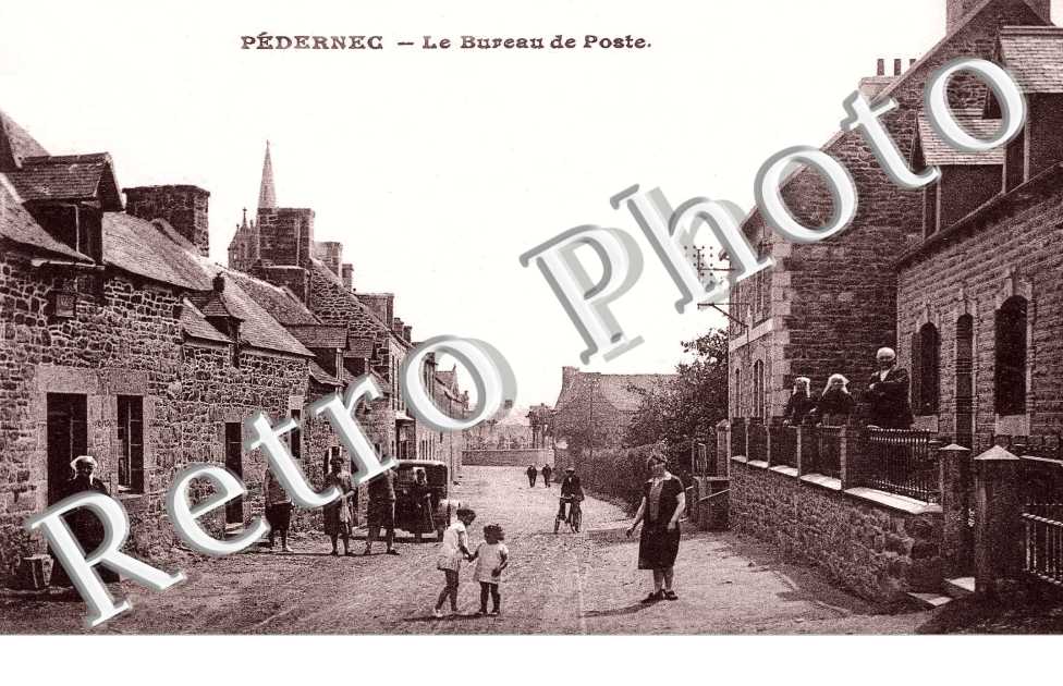 LE BUREAU DE POSTE