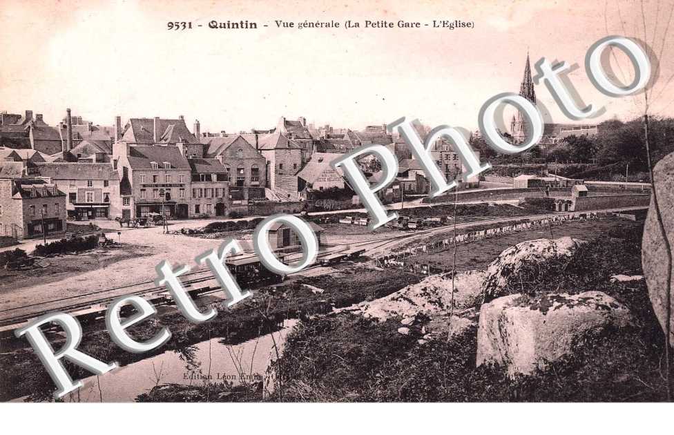 vue generale (la petite gare et l&#039;eglise)