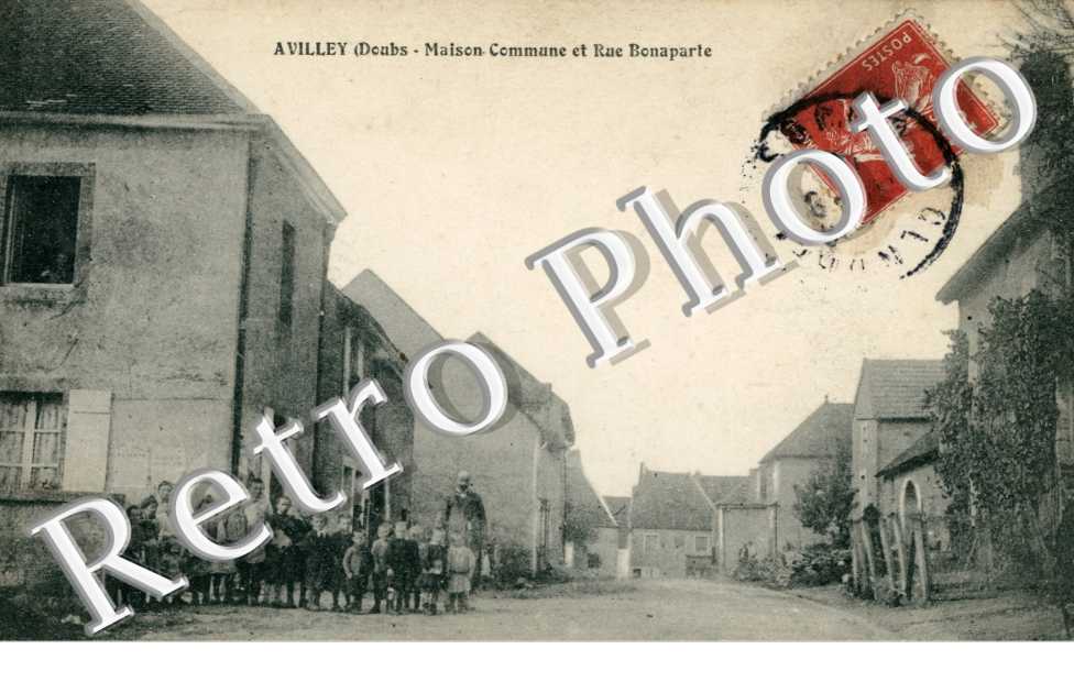 Maison Commune et Rue Bonaparte