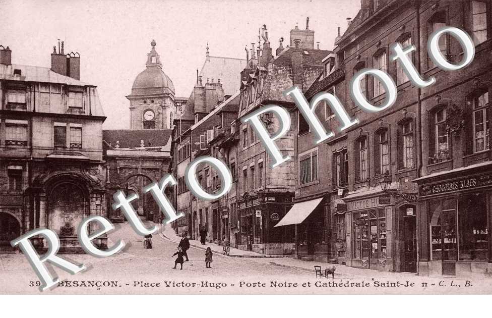 Place Victor Hugo - Porte Noire