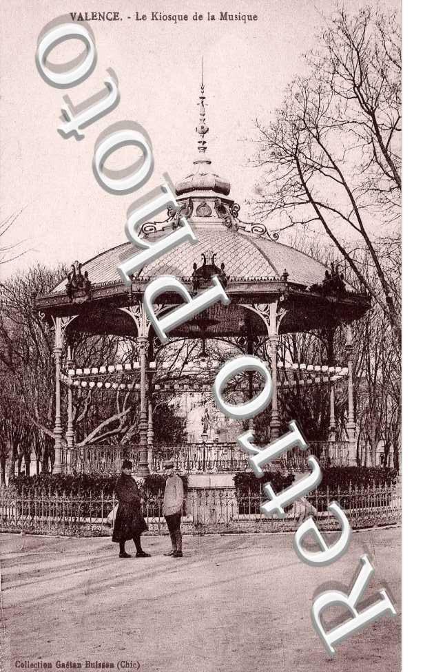 LE KIOSQUE DE LA MUSIQUE