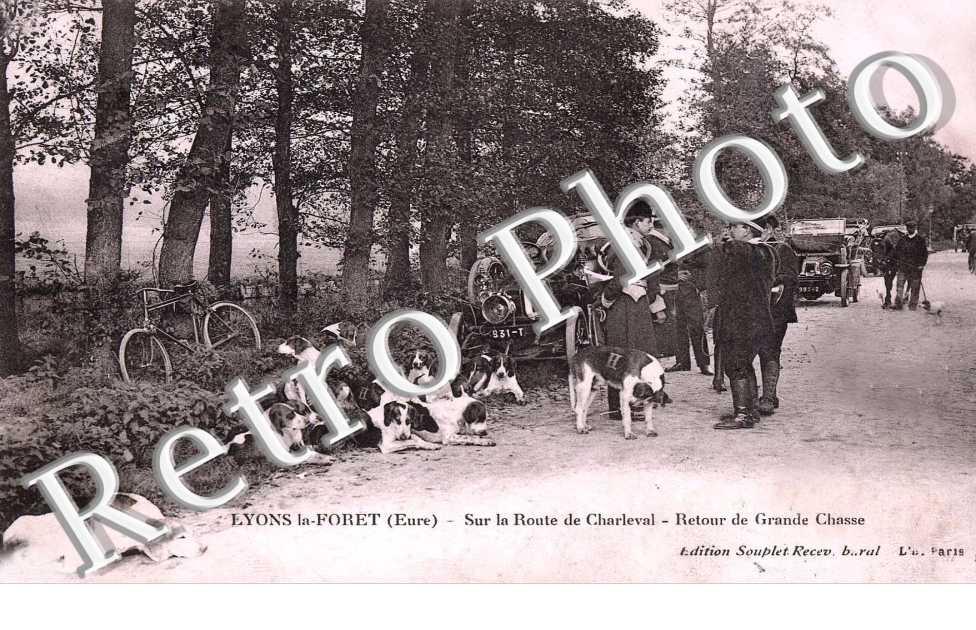 Sur la route de Charleval - retour de Grande Chasse