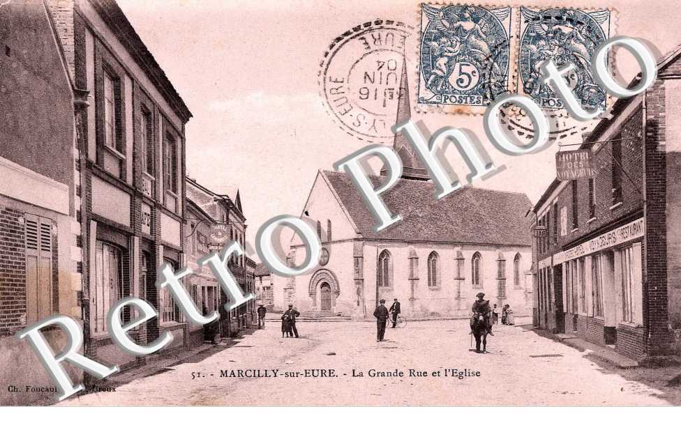 La grande rue et l&#039;eglise
