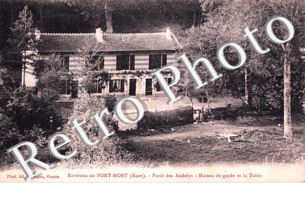 foret des Andelys - maison de garde et la table