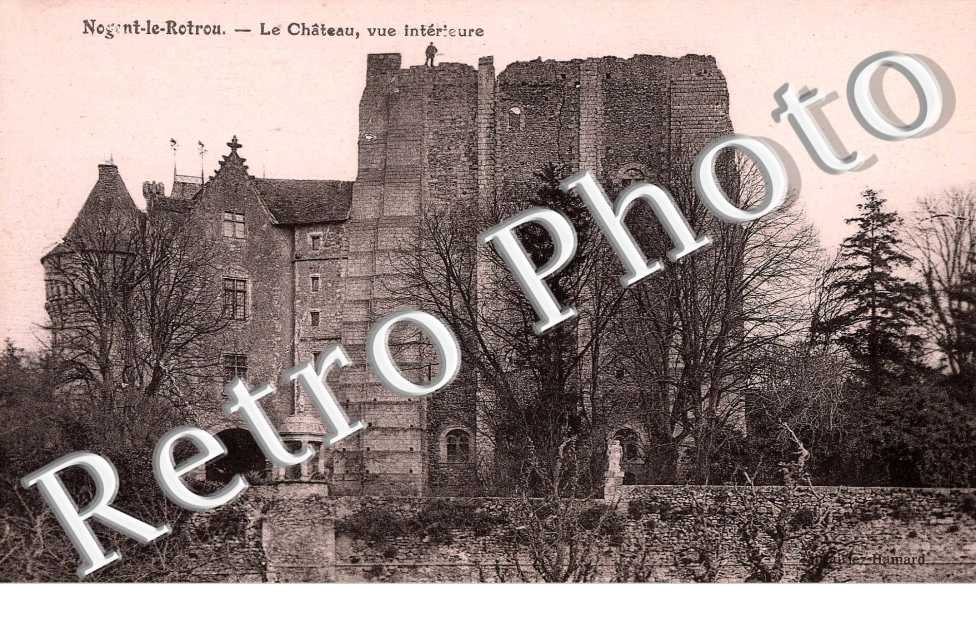 LE CHATEAU VUE INTERIEURE