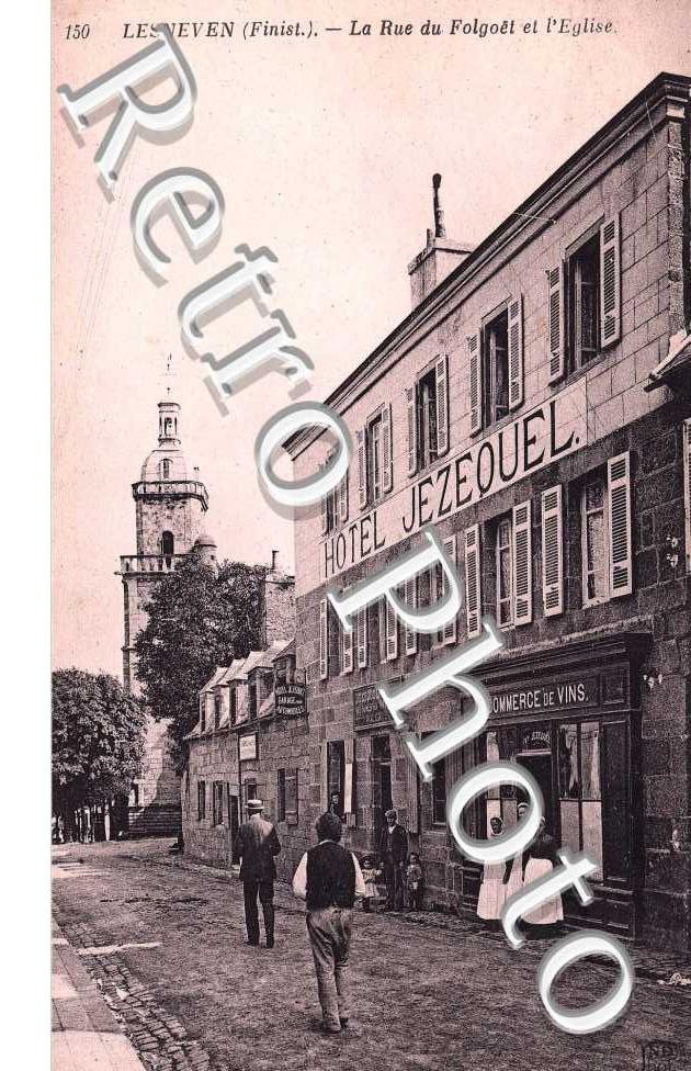 rue du folgoÃ«t et l&#039;eglise (hotel jezequel)