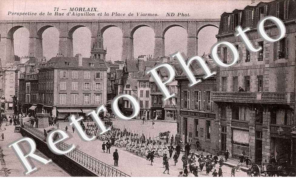 la rue d&#039;Aiguillon et la place de Viarmes