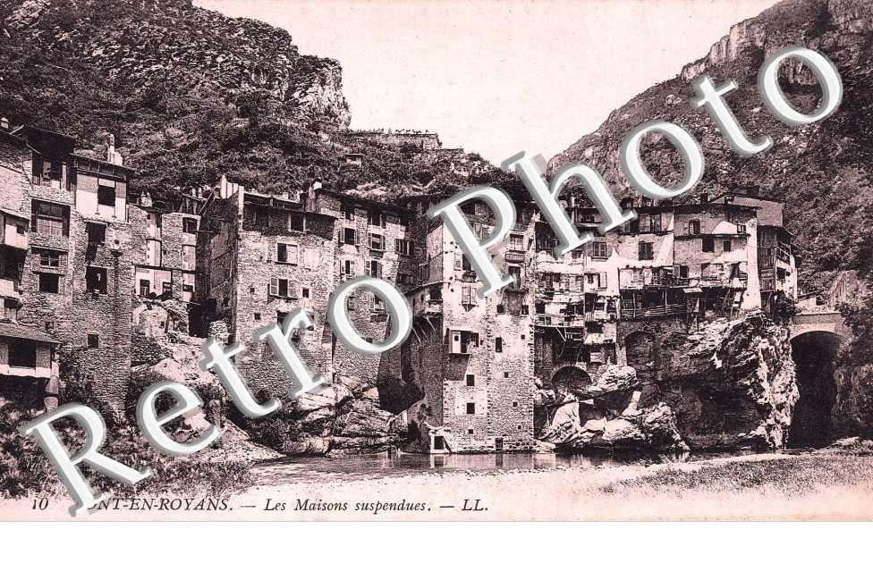 Les Maisons Suspendues