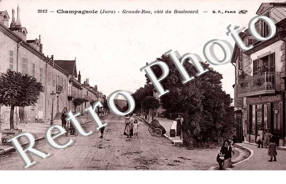 Grande rue, cote du boulevard