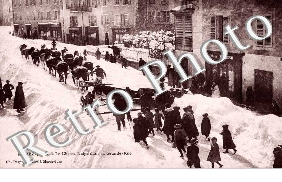 le chasse neige dans la grande rue