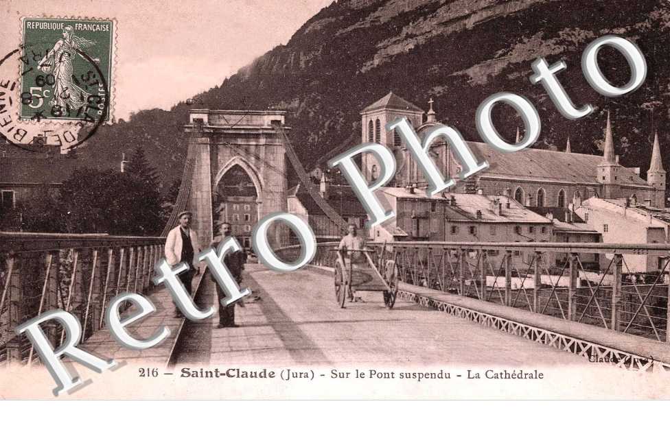 SUR LE PONT SUSPENDU