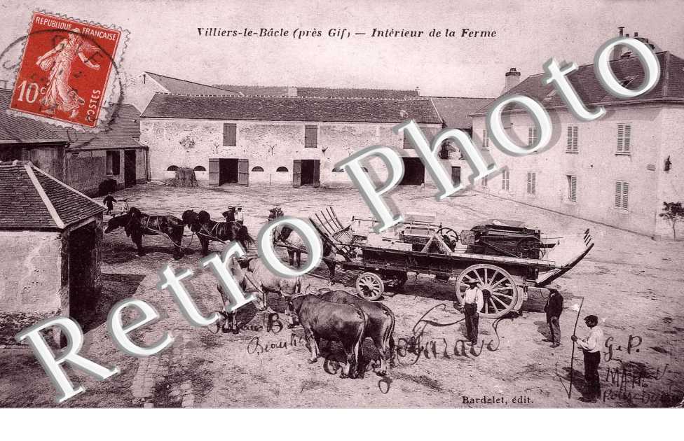 INTERIEUR  DE LA FERME