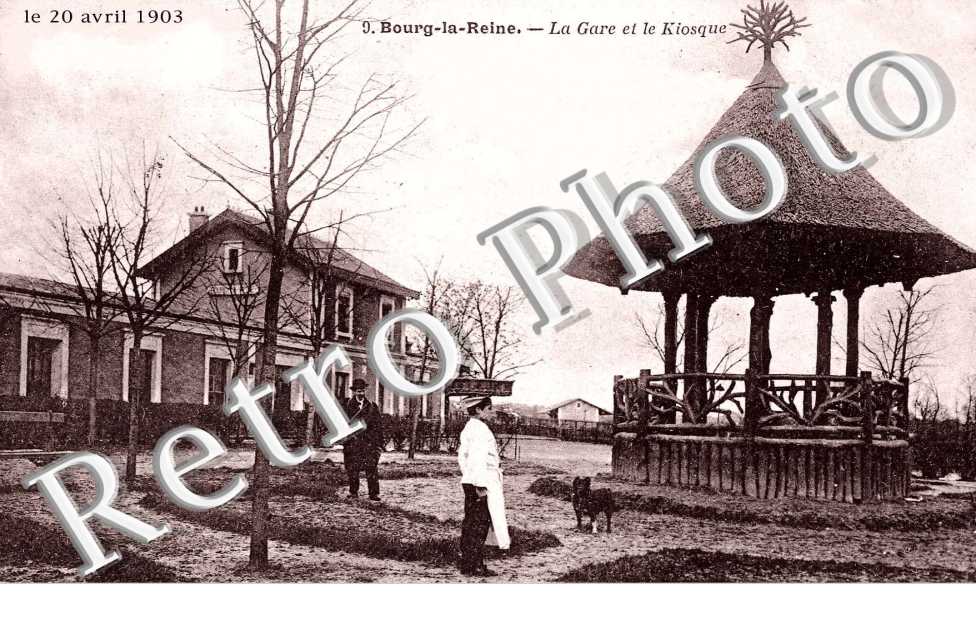 la gare et le kiosque