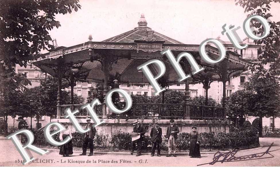 Le kiosque de la place des fêtes
