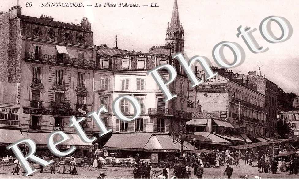 LA PLACE D&#039;ARMES