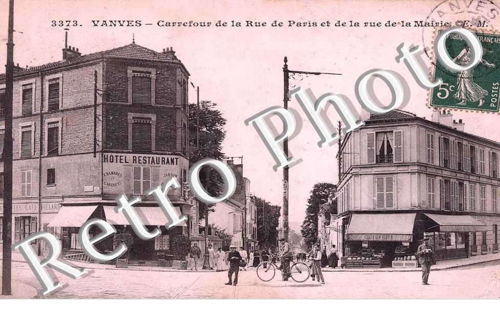 Carrefour de la rue de Paris et de la rue de la Mairie