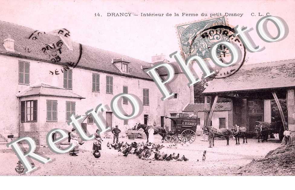 Interieur de la ferme du petit Drancy - attelage de cheval Maison Pegue E. Rigault
