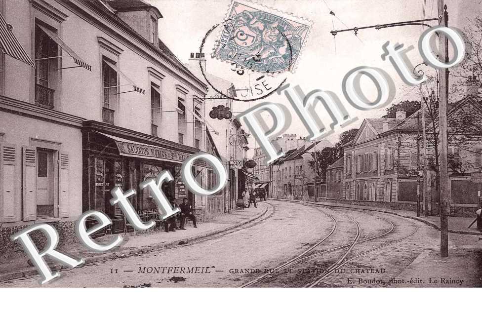 Grande rue et station du chateau