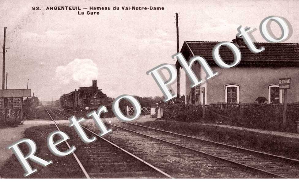 HAMEAU DU VAL NOTRE DAME - LA GARE