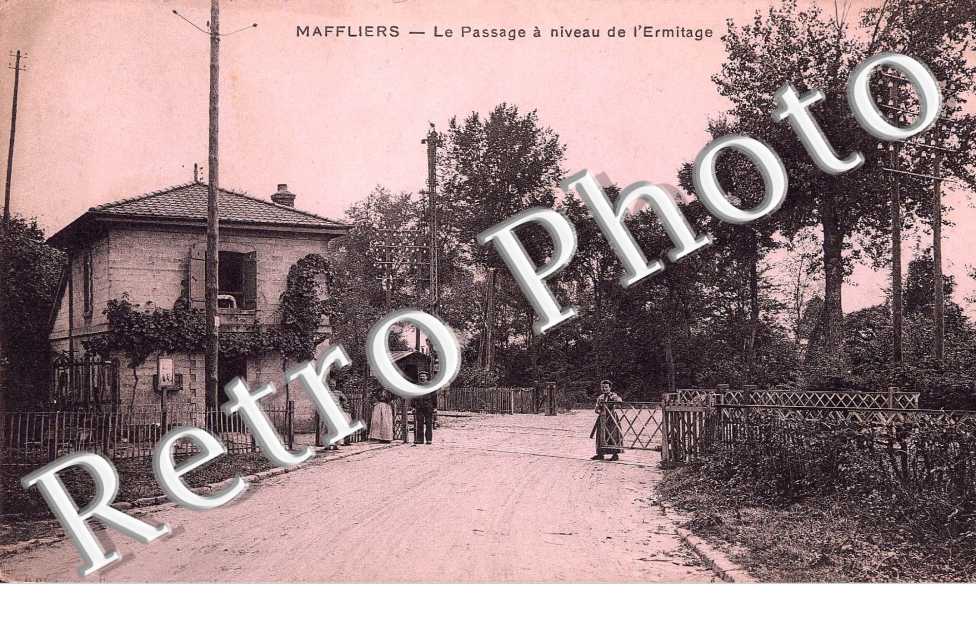 Le passage à niveau de l&#039;Ermitage