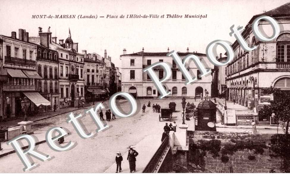 Place de l&#039;Hotel de Ville et Theatre Municipal
