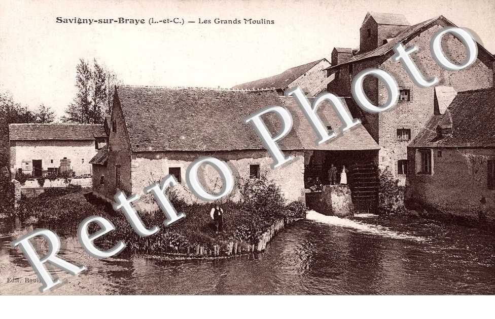 Les Grans Moulins