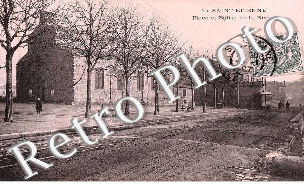 Place et eglise de la riviere