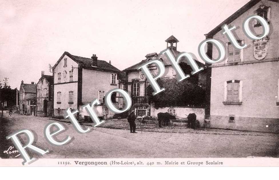 La mairie et groupe scolaire