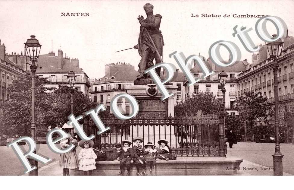 LA STATUE DE CAMBRONNE