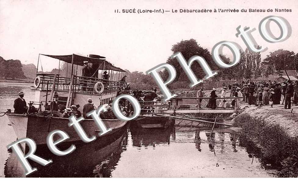 le debarcadere a l&#039;arrivee du bateau de Nantes