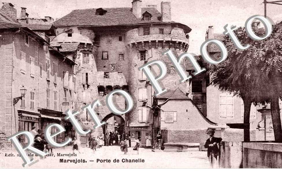 PORTE DE CHANELLE