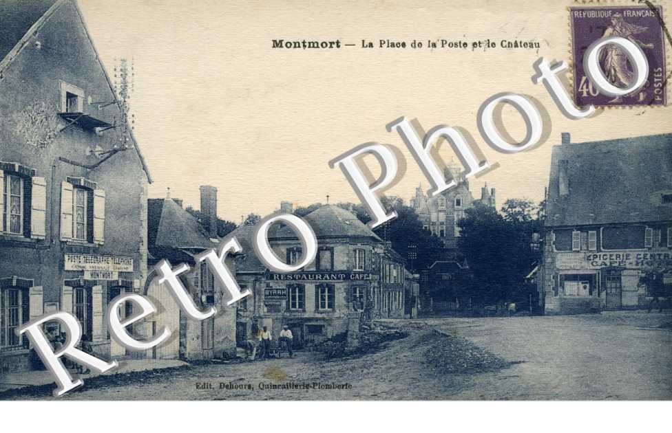 la place de la Poste et le chateau