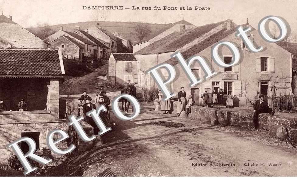 Rue du pont et la poste