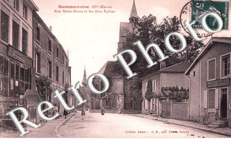 rue Notre-Dame et les deux eglises
