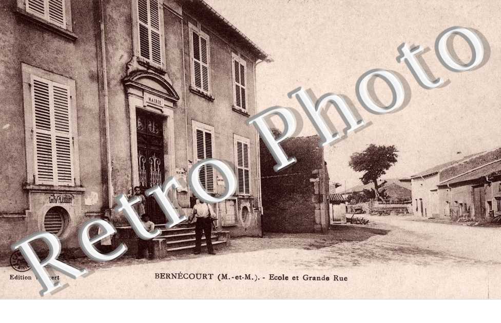 ECOLE ET GRANDE RUE