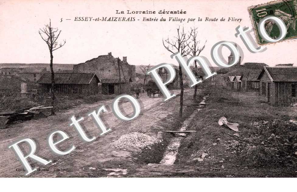 Entree du village par la route de Flirey