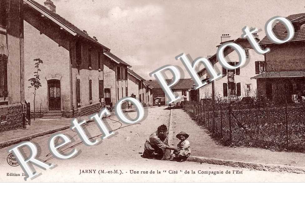 une rue de la cite de la compagnie de l'Est