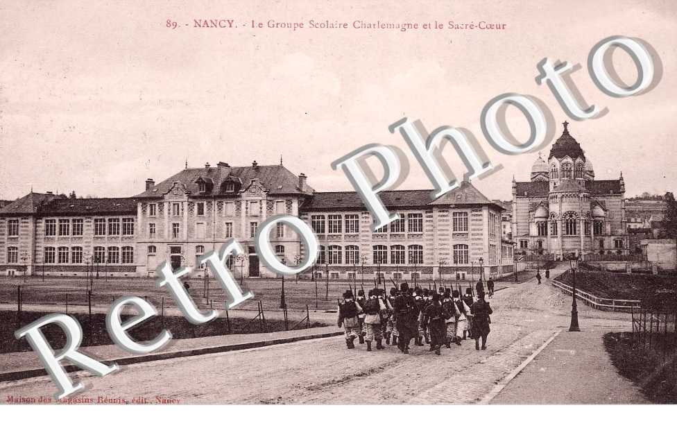 LE GROUPE SCOLAIRE Charlemagne et le sacre-Coeur